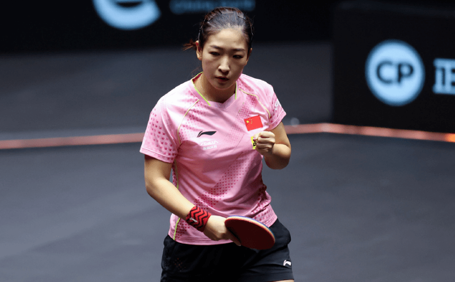 体育娱乐-关于江南雷霆队鏖战蓬莱金雕队，网球热身赛惊险晋级，核心复出即建功。禁区内连续解围的信息