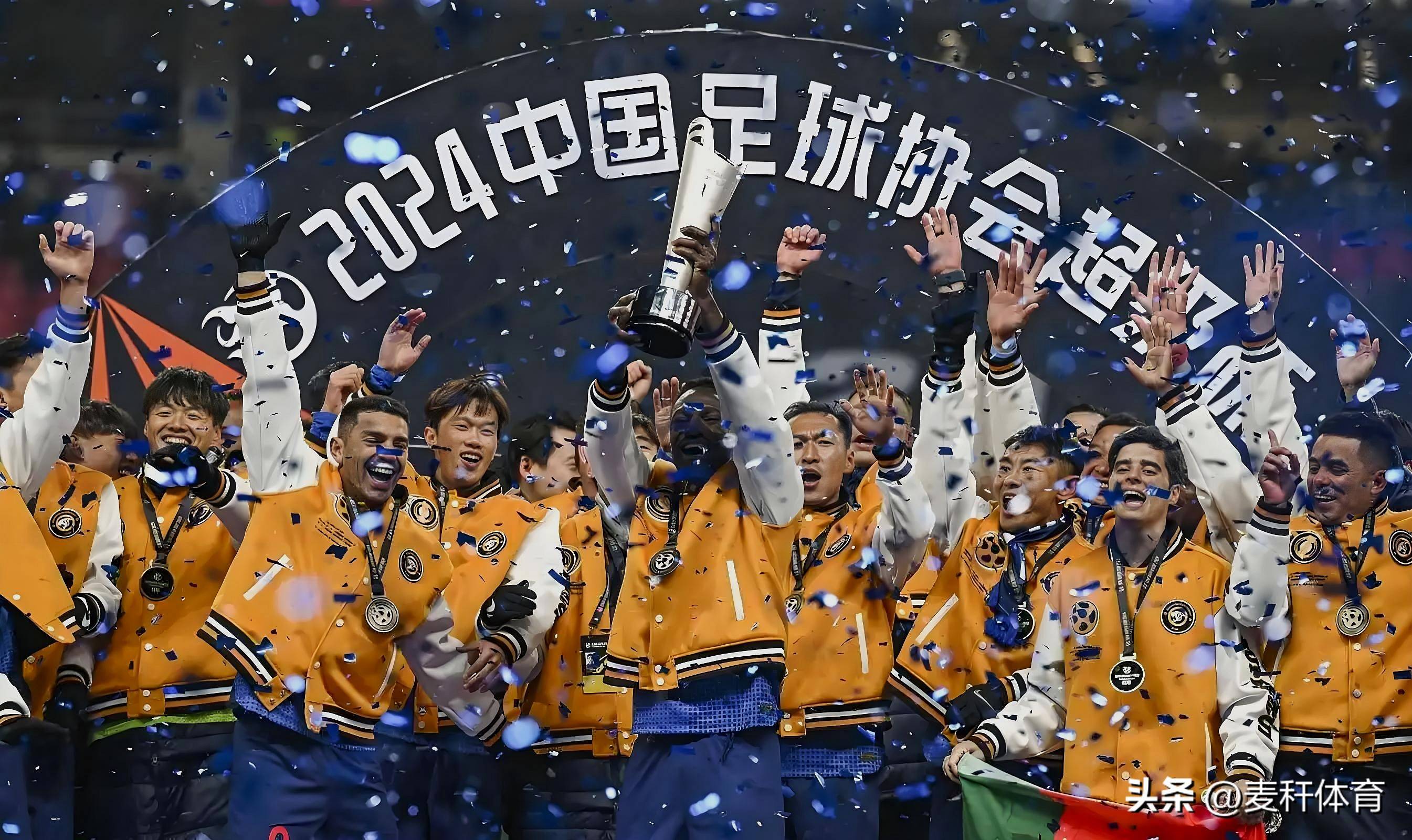 体育平台-关于德甲赛程吃紧，上海申花关键时刻队长鼓劲，更衣室稳定，球队文化再被提及的信息